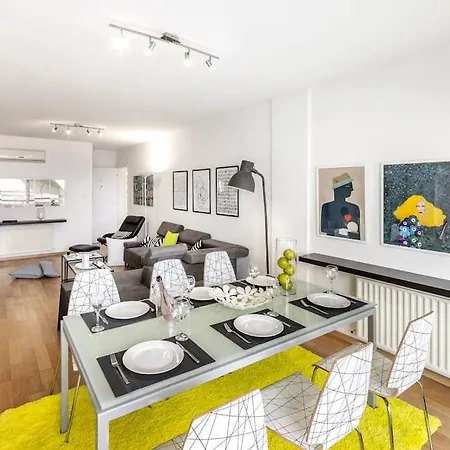 Luxurious Bright & Stylish 2br With Office In * ניקוסיה