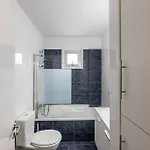 Appartement Luxurious Bright & Stylish 2br With Office In