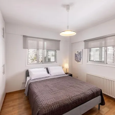 Luxurious Bright & Stylish 2br With Office In * Нікосія