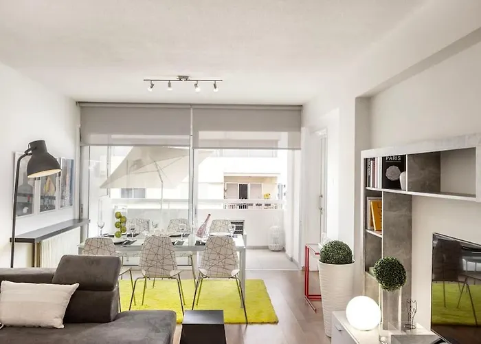Luxurious Bright & Stylish 2br With Office In Nicosia