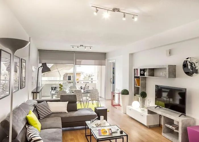 Luxurious Bright & Stylish 2br With Office In Lägenhet *